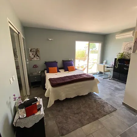 Les Pieds Dans L'eau Oda ve Kahvaltı