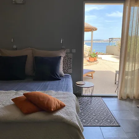 Les Pieds Dans L'eau