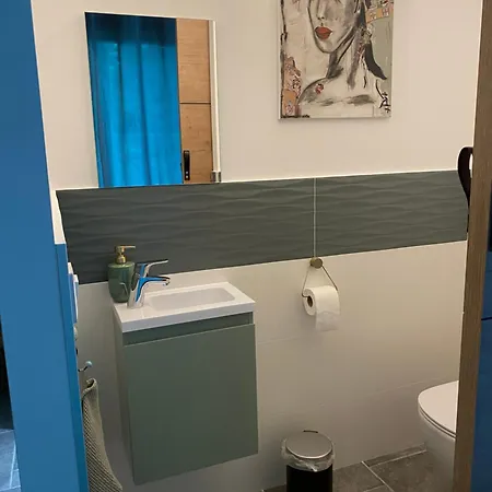 Les Pieds Dans L'eau Sète